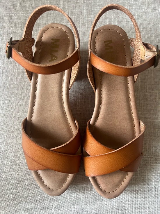 MIA Shoes - MIA Cognac Tan Crisscross Ankle-Strap block heel Summer Sandals, Size 7, NWT